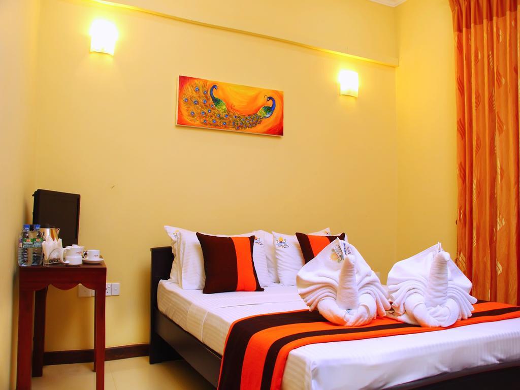 Lovely Villa Negombo Ettukala Exterior photo
