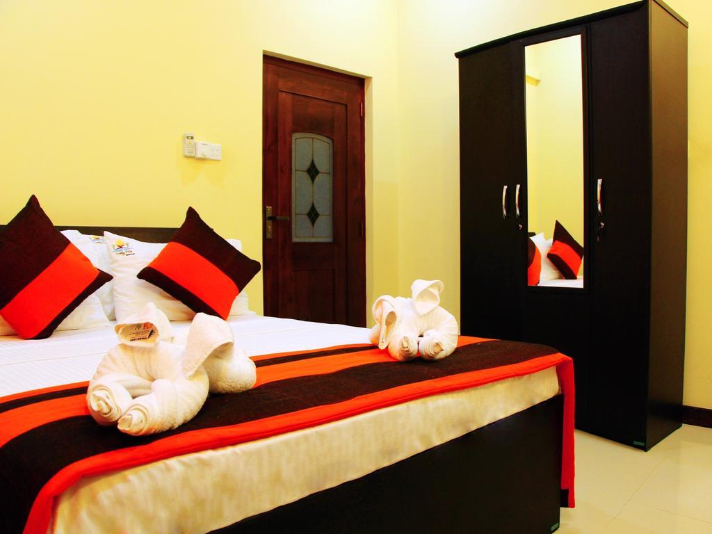 Lovely Villa Negombo Ettukala Exterior photo