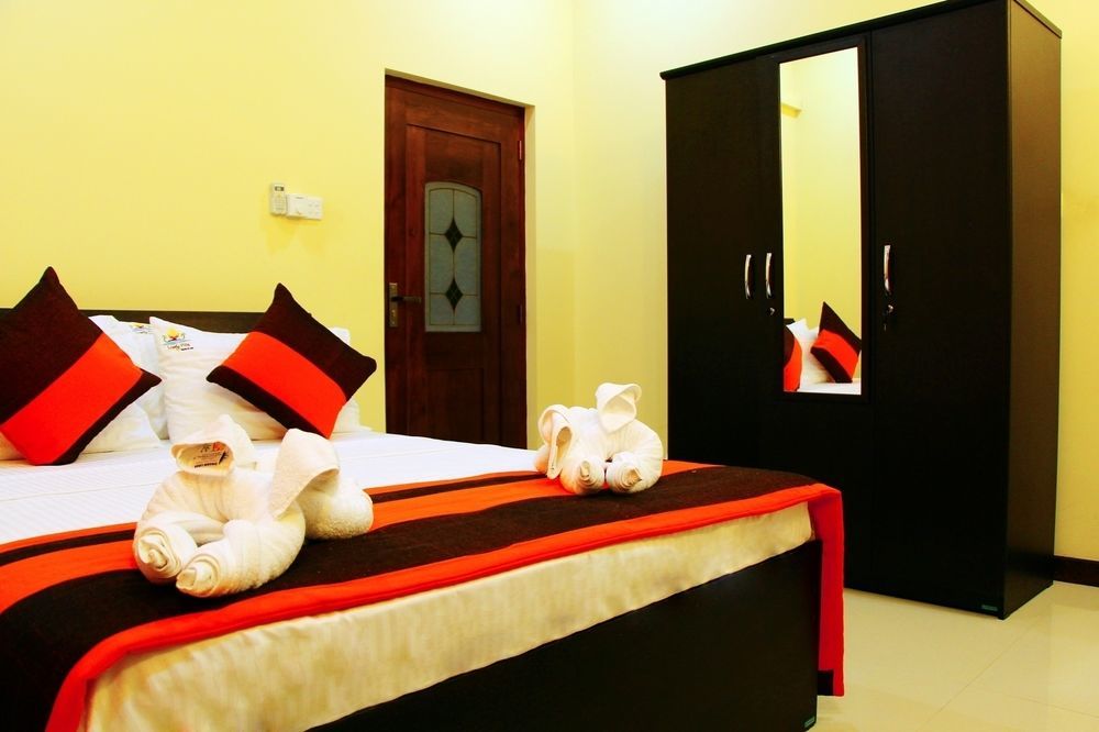 Lovely Villa Negombo Ettukala Exterior photo