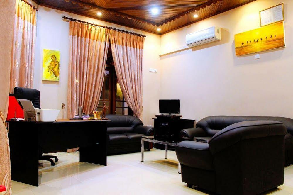 Lovely Villa Negombo Ettukala Exterior photo
